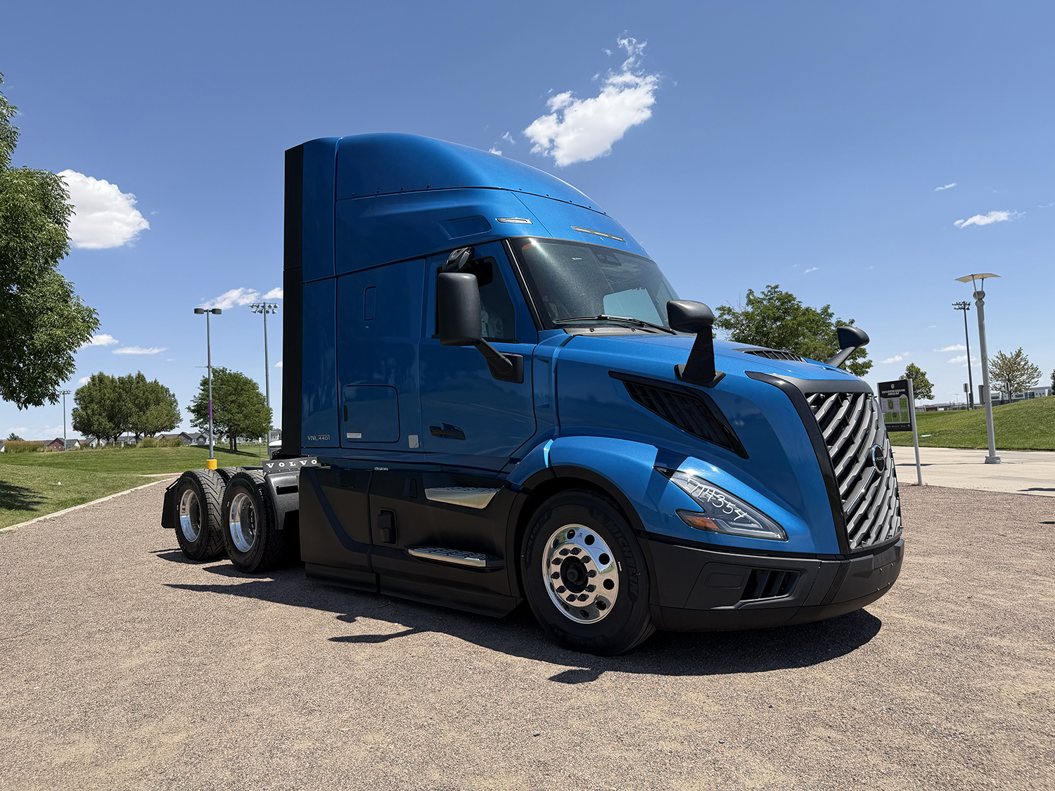 2026 Volvo in Commerce City, CO — photo 3