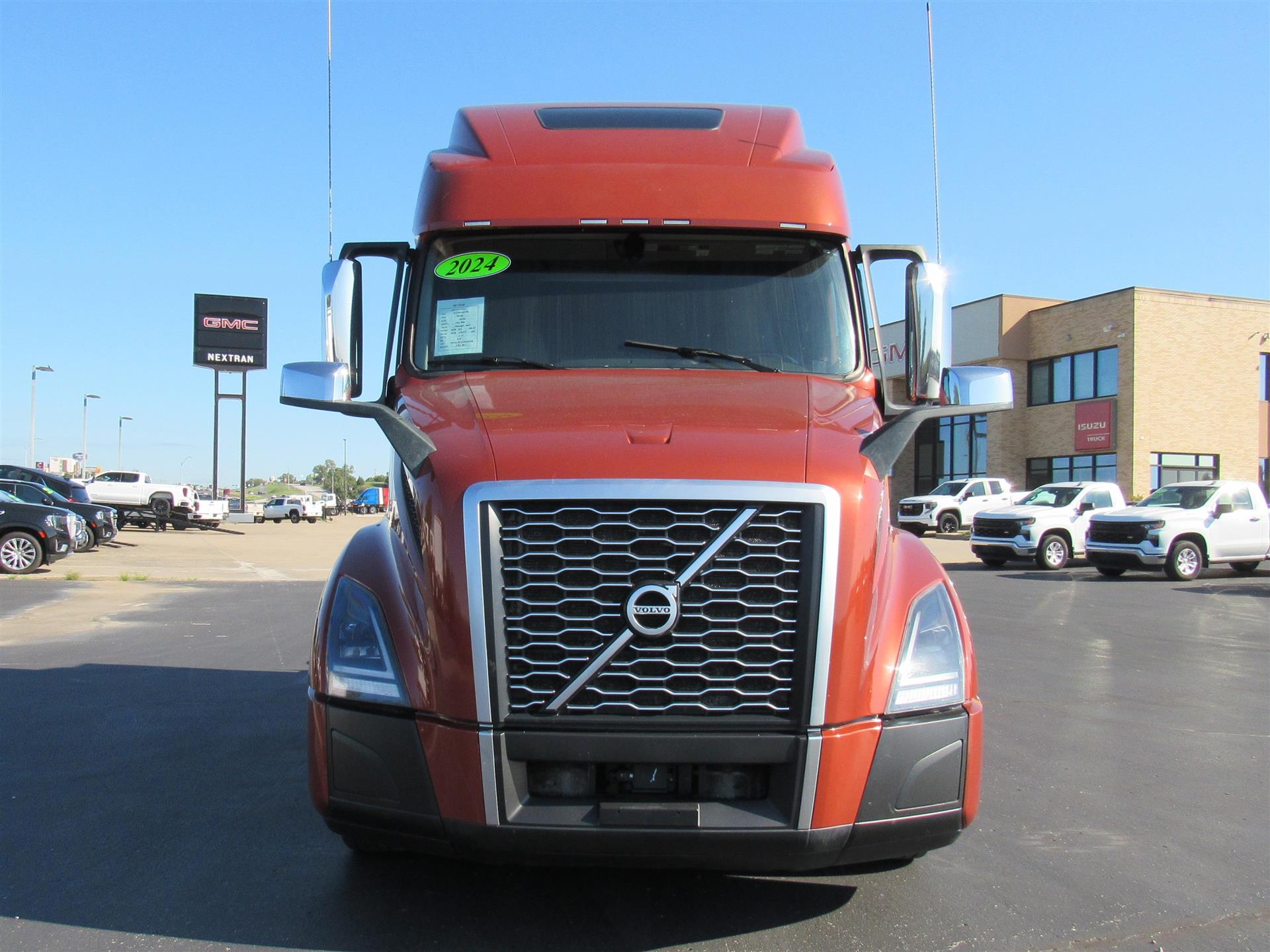2024 Volvo VNL 860 in Kansas City, MO — photo 7