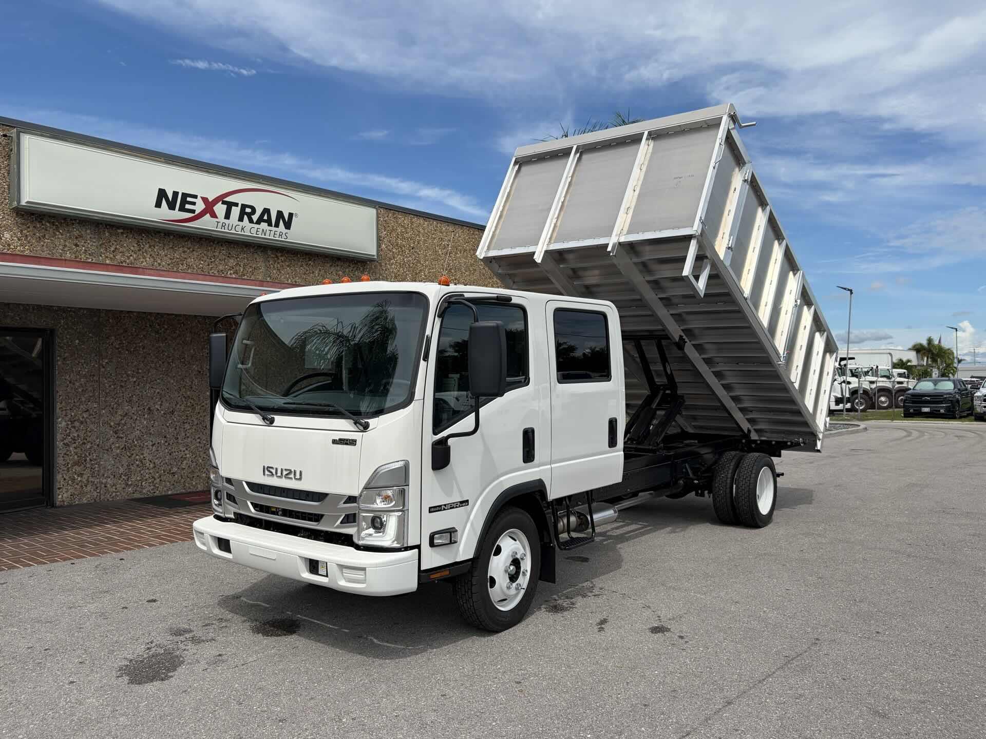 2027 Isuzu NPR-1G404