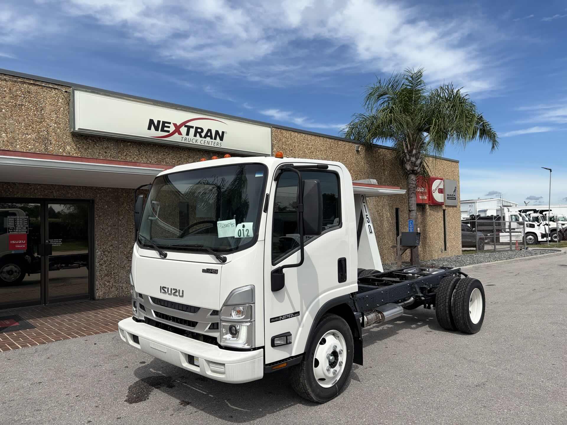 2026 Isuzu NPR-1F104