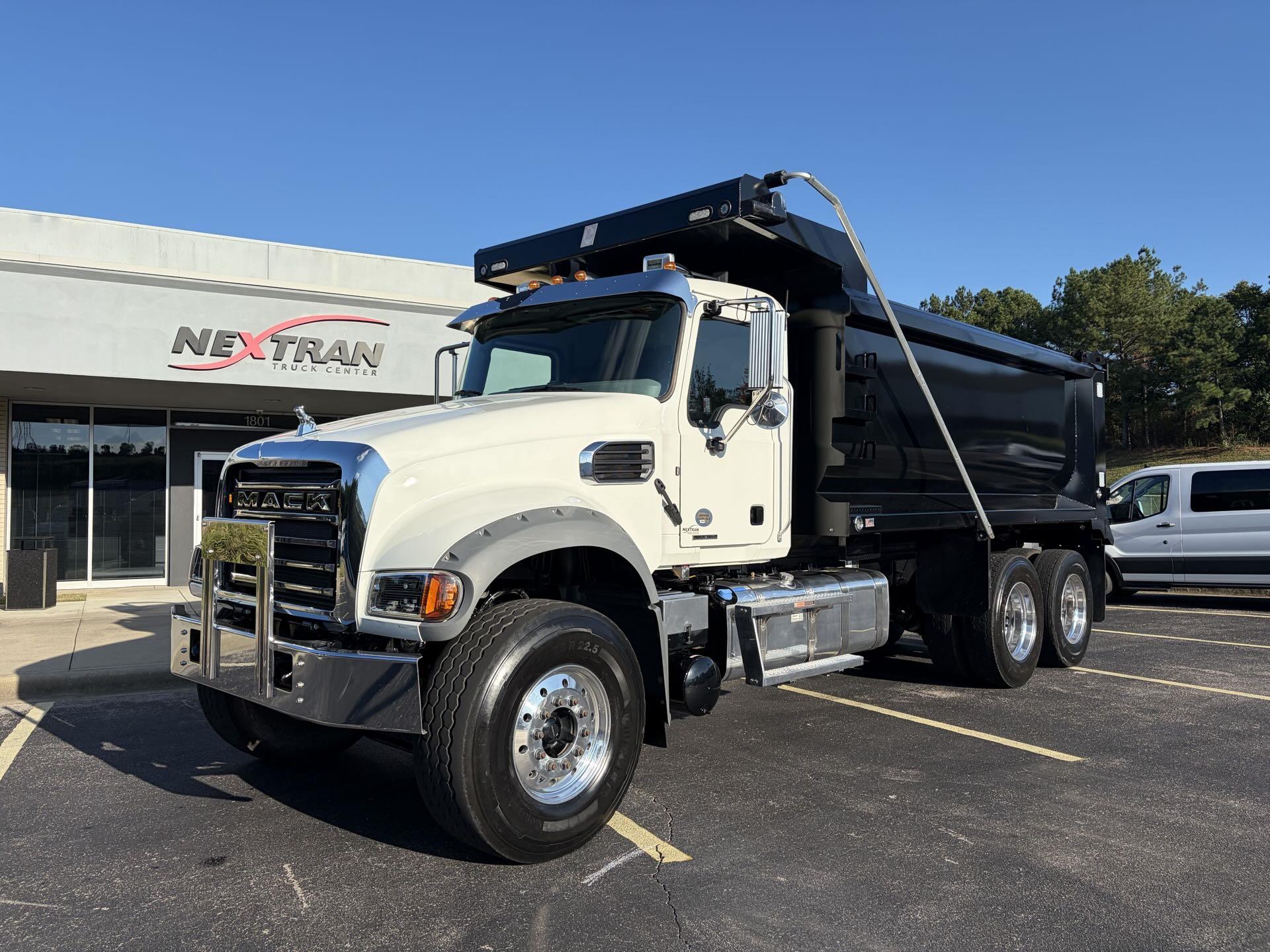 2025 Mack GR64FT