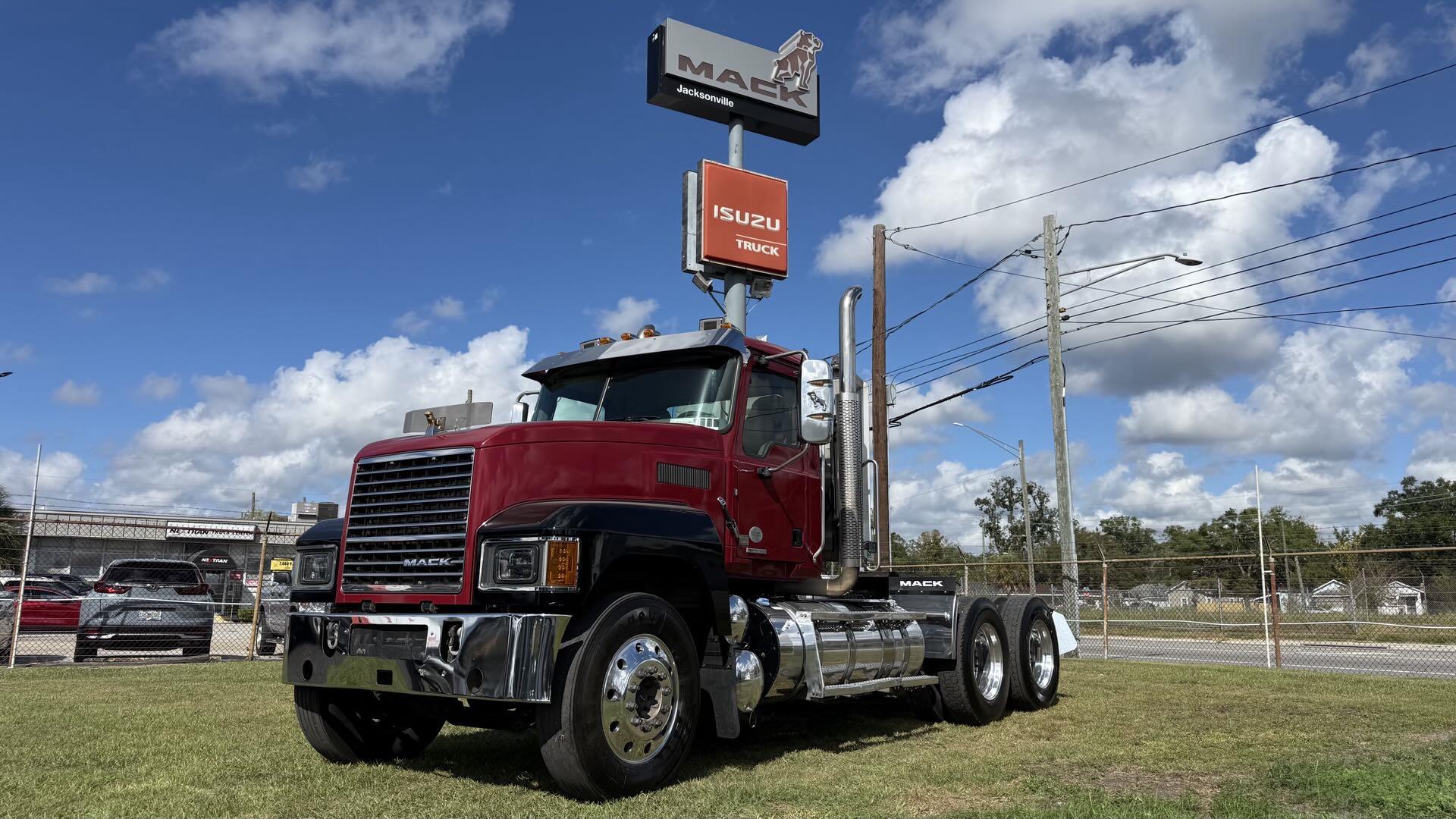 2020 Mack PI64T