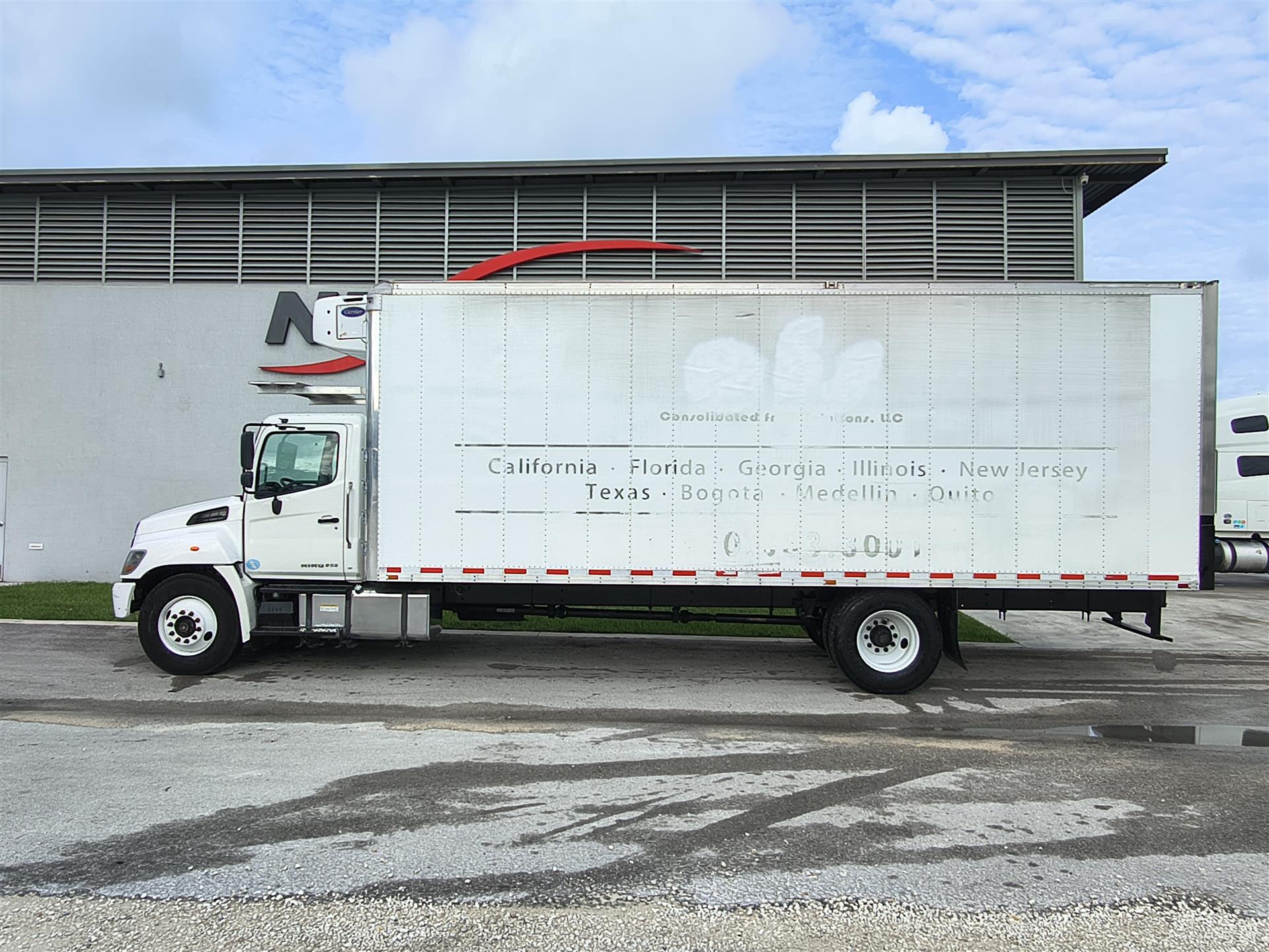 2020 Hino 268 in Fort Lauderdale, FL — photo 8