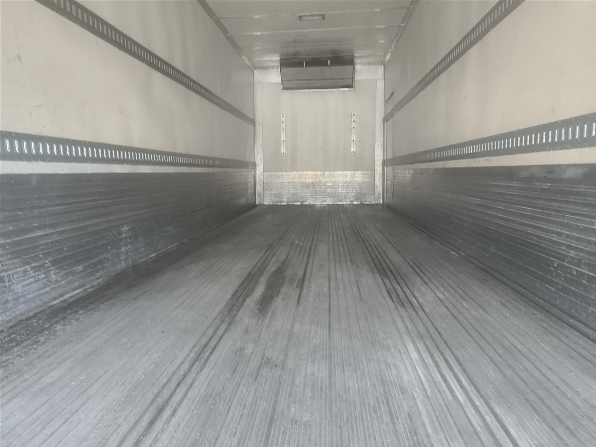 2020 Hino 338 in Fort Lauderdale, FL — photo 6