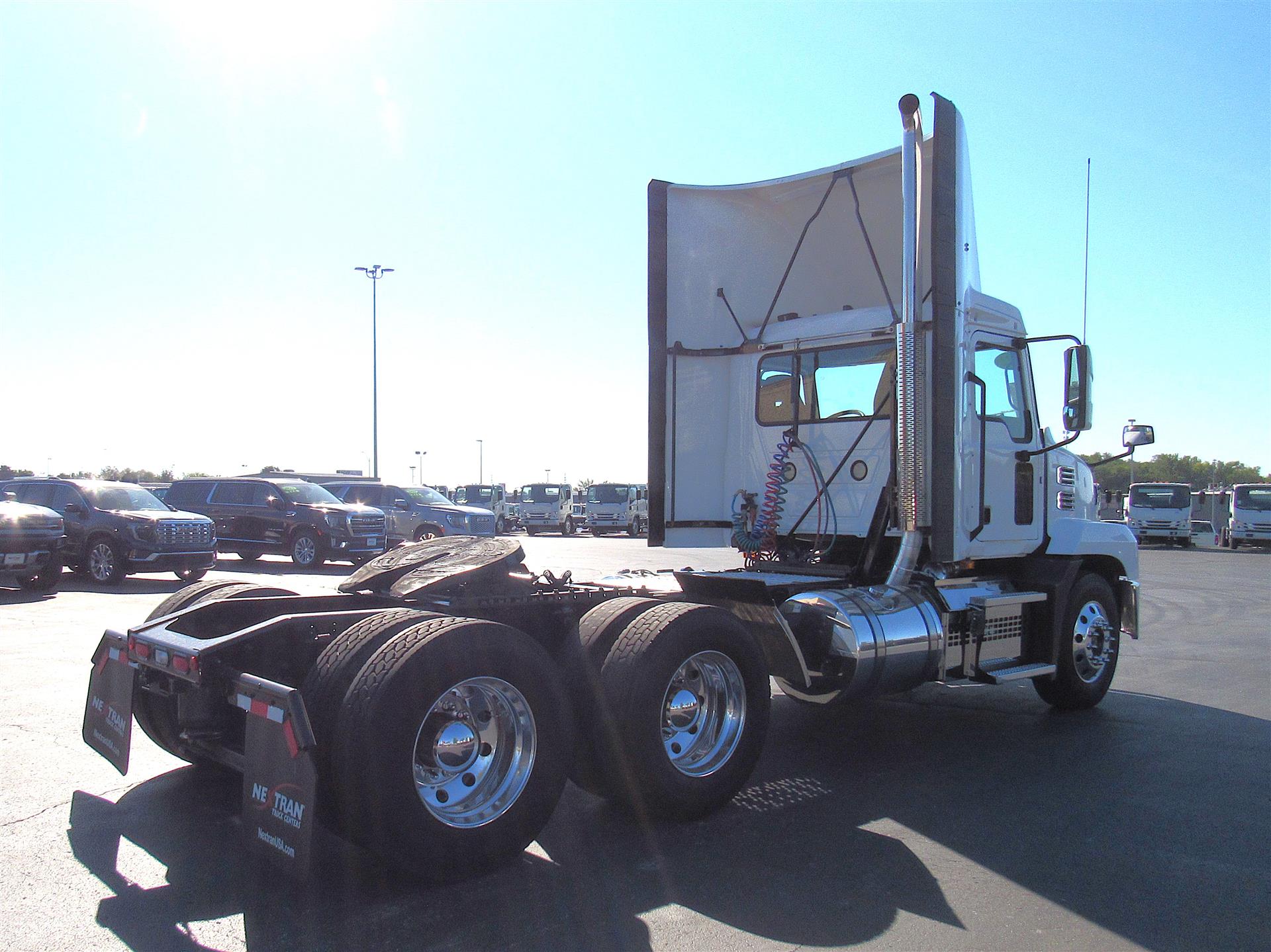 2022 Mack Anthem in Kansas City, MO — photo 6