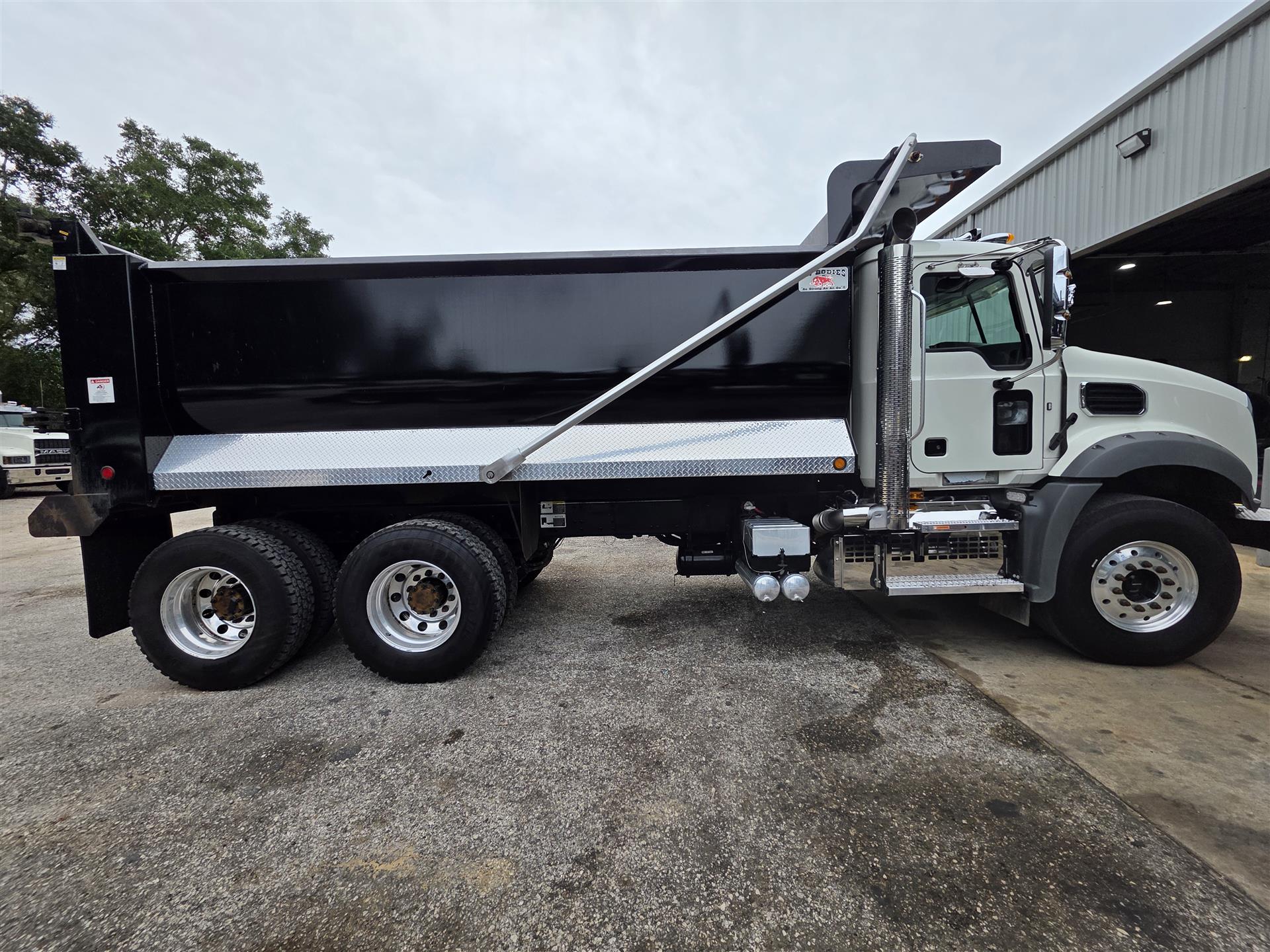 2026 Mack in Tallahassee, FL — photo 3