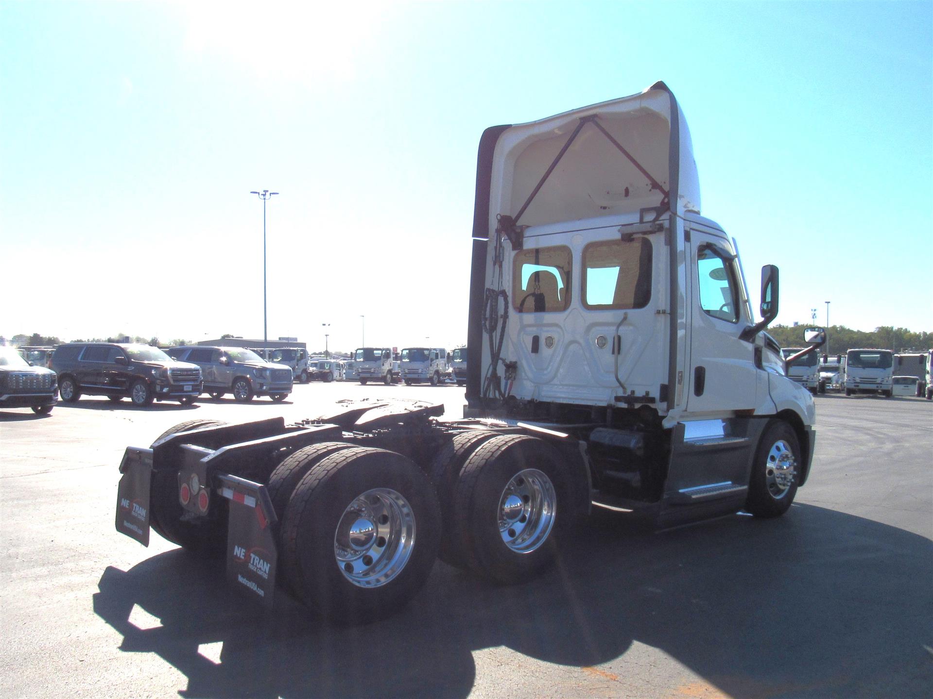 2021 Freightliner in Kansas City, MO — photo 6