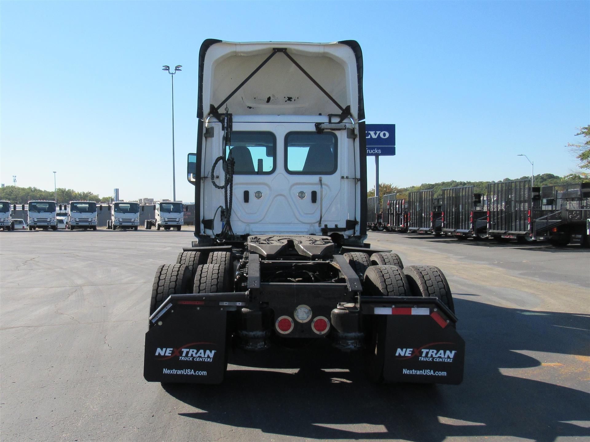2021 Freightliner in Kansas City, MO — photo 5
