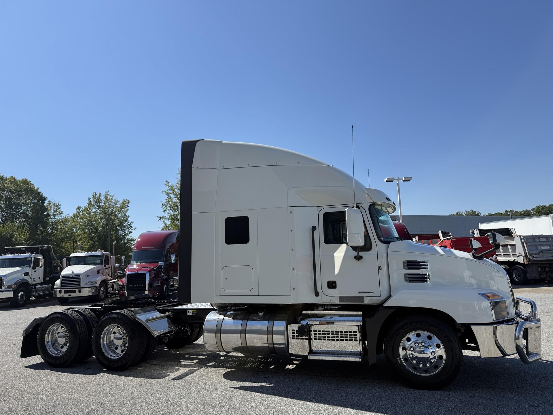2023 Mack Anthem in Duluth, GA — photo 7