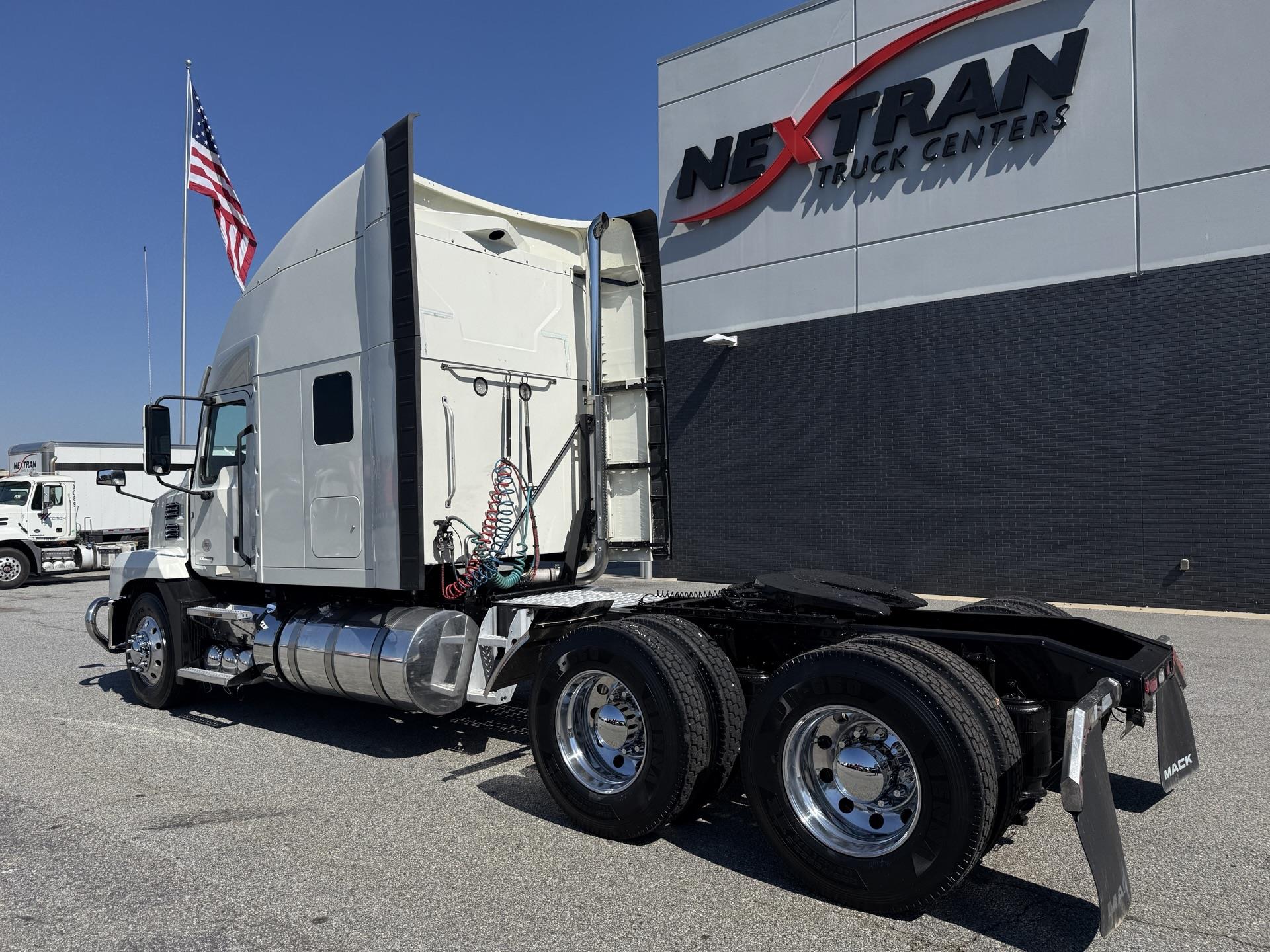 2023 Mack Anthem in Duluth, GA — photo 3