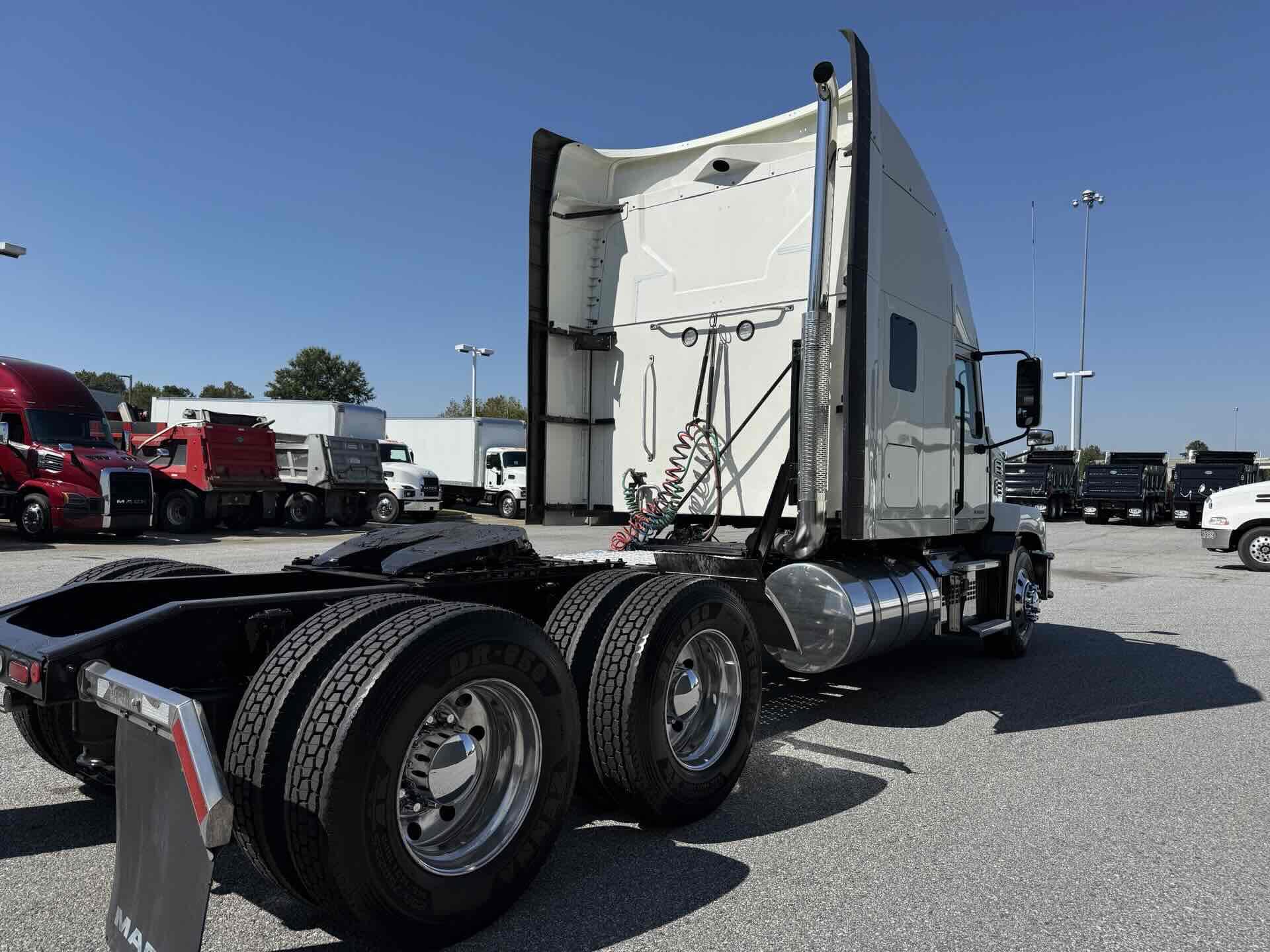 2022 Mack Anthem in Duluth, GA — photo 6