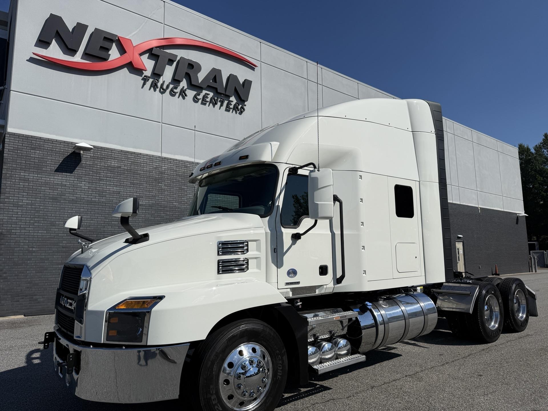 2024 Mack AN64T