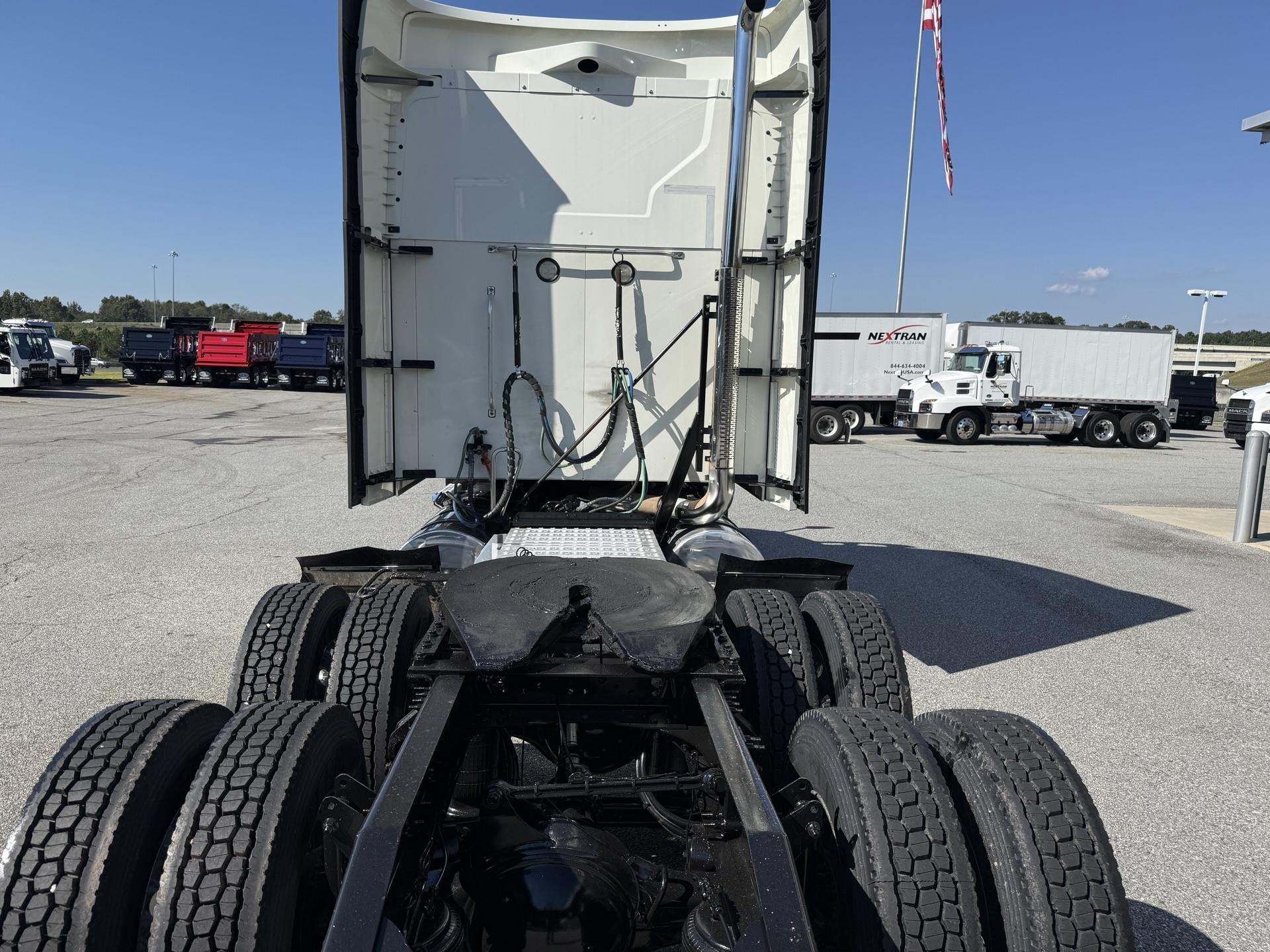 2024 Mack Anthem in Duluth, GA — photo 5