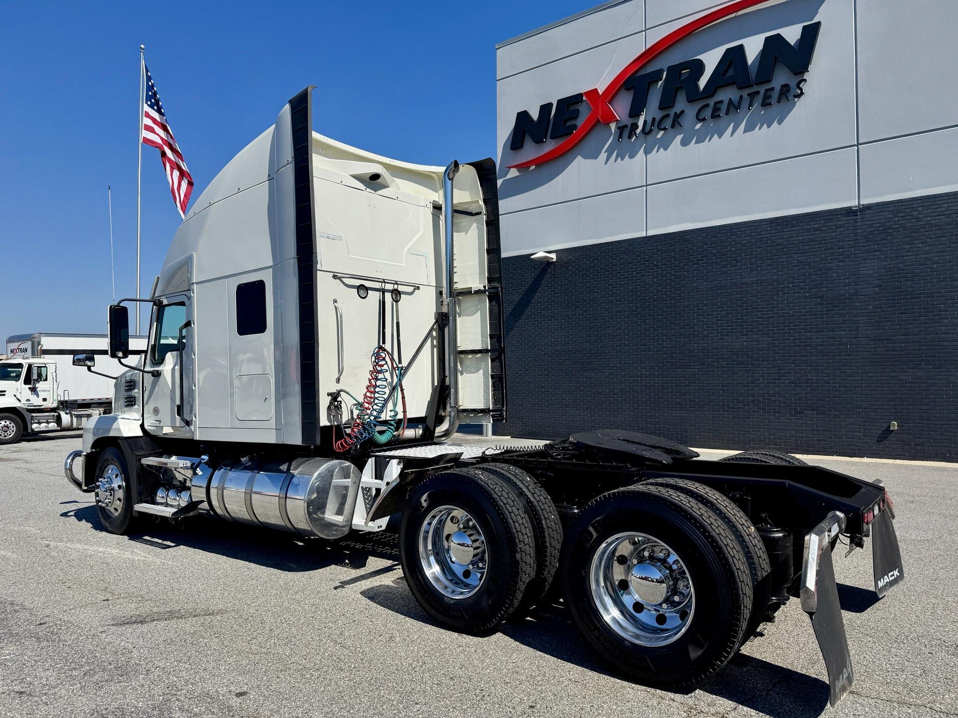 2022 Mack Anthem in Duluth, GA — photo 3