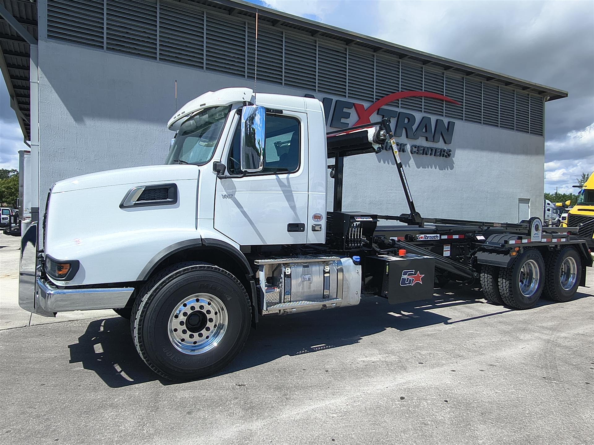 2027 Volvo VHD 300