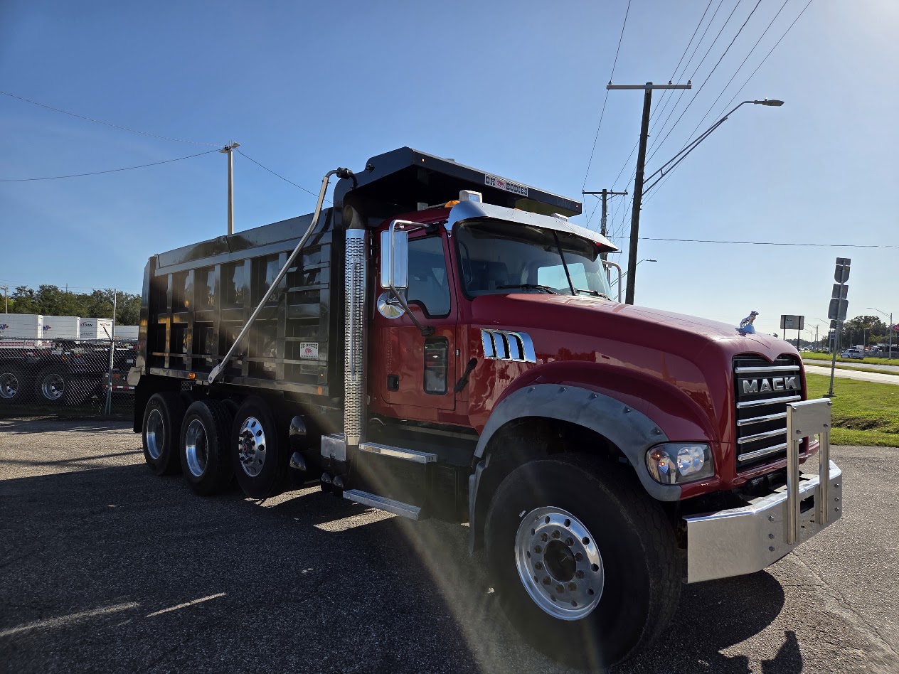 2019 Mack Granite in Tampa, FL — photo 4