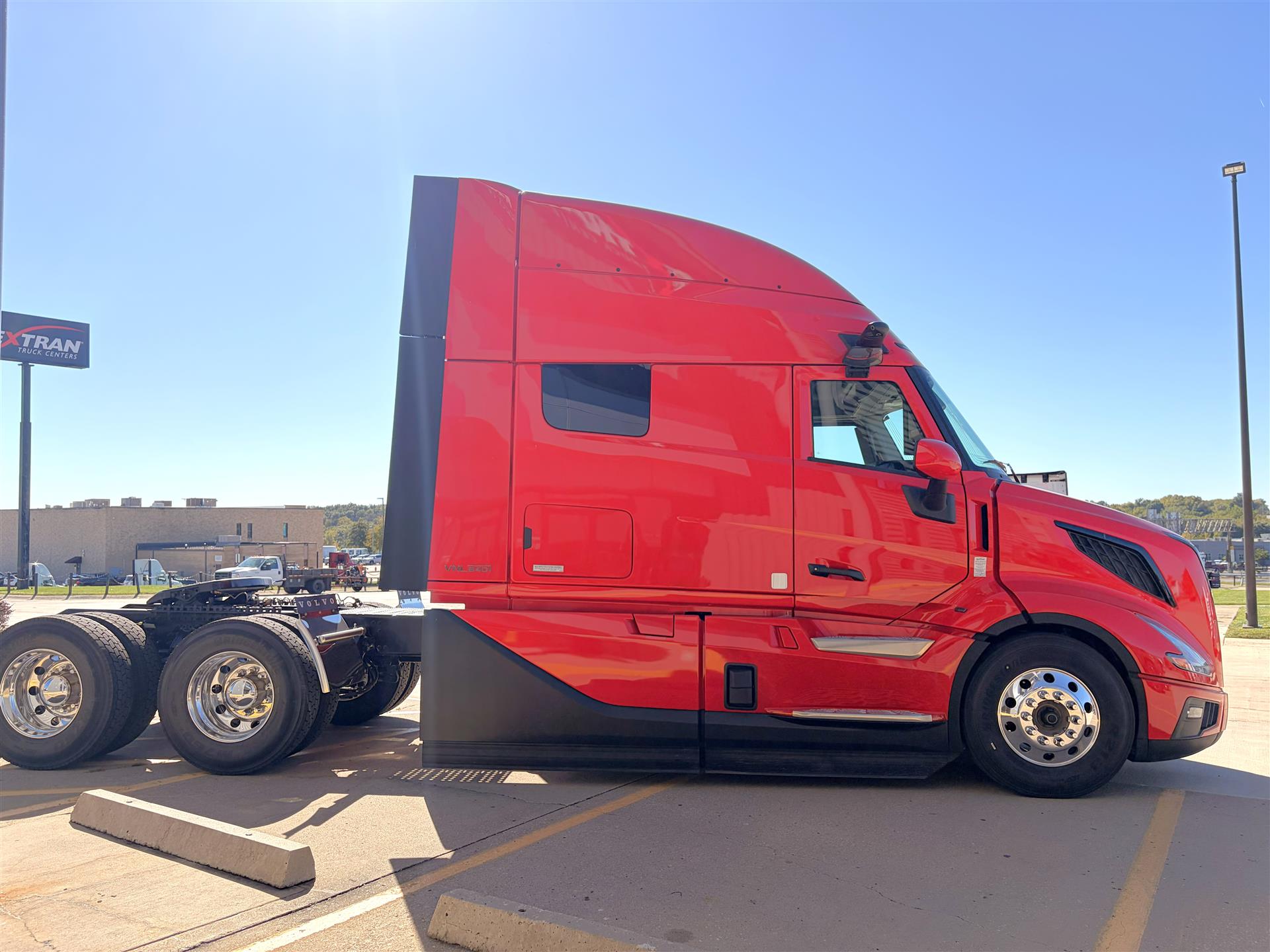 2027 Volvo in Kansas City, MO — photo 6