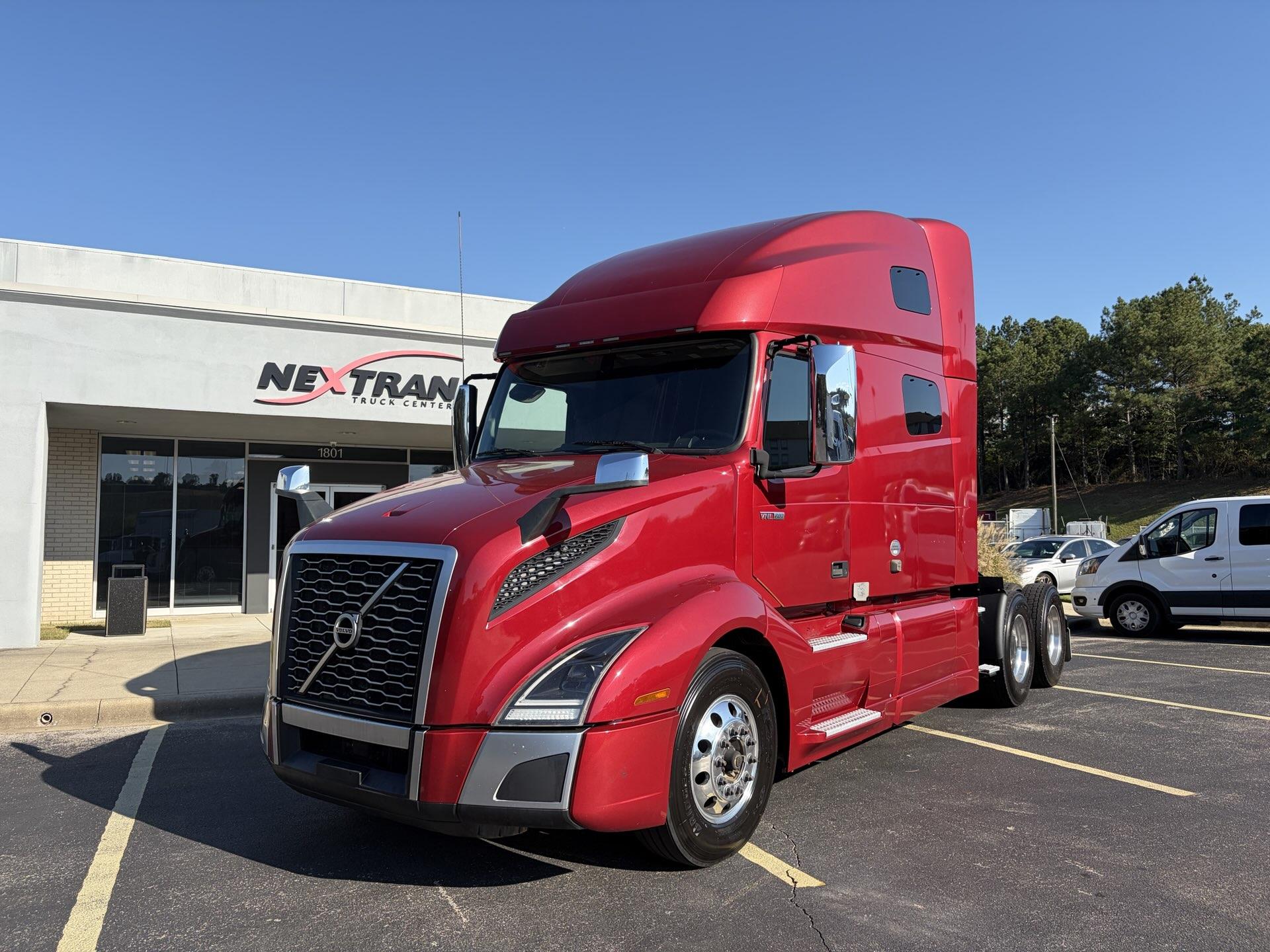 2022 Volvo VNL64T760