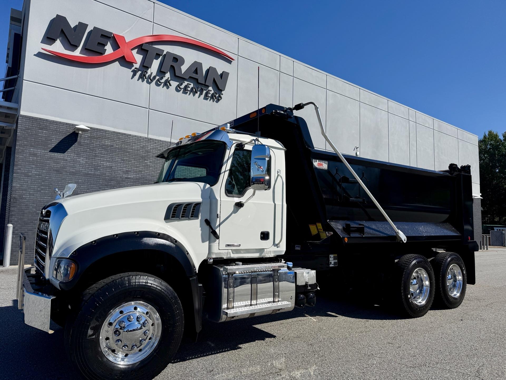 2023 Mack GR64F