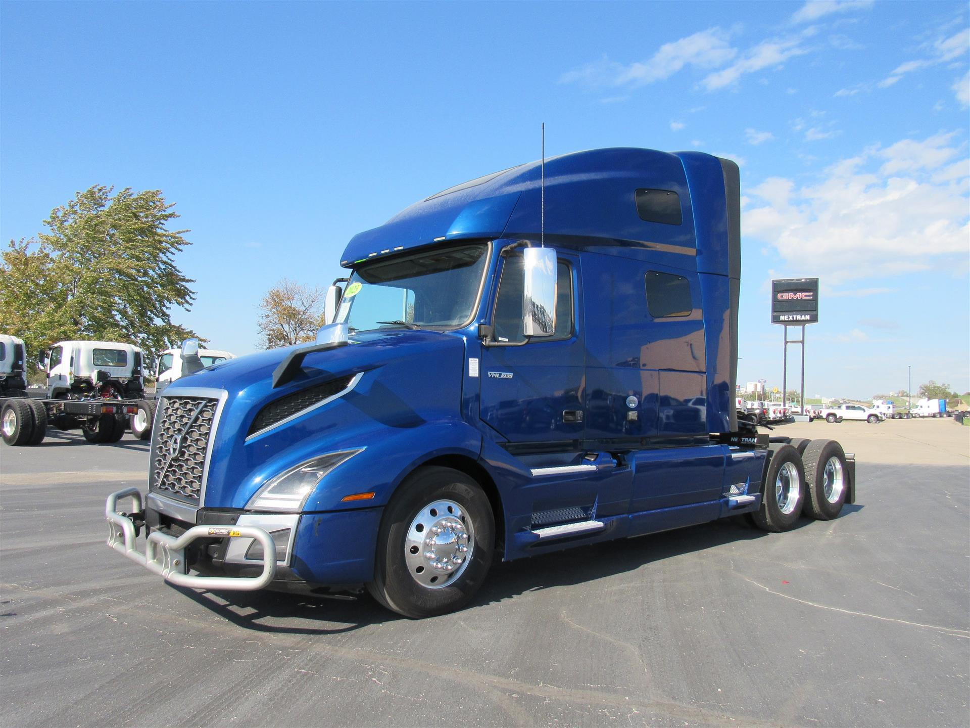 2023 Volvo VNL64T760