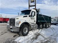 Used 2021 Kenworth T880 for Sale