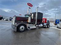 2023 Kenworth W900