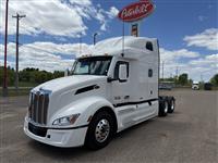 2027 Peterbilt 579