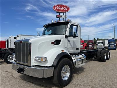 2027 Peterbilt 567