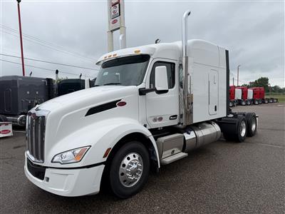 2027 Peterbilt 579