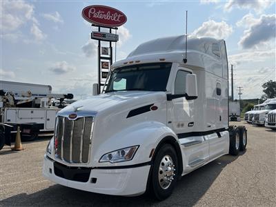 2027 Peterbilt 579
