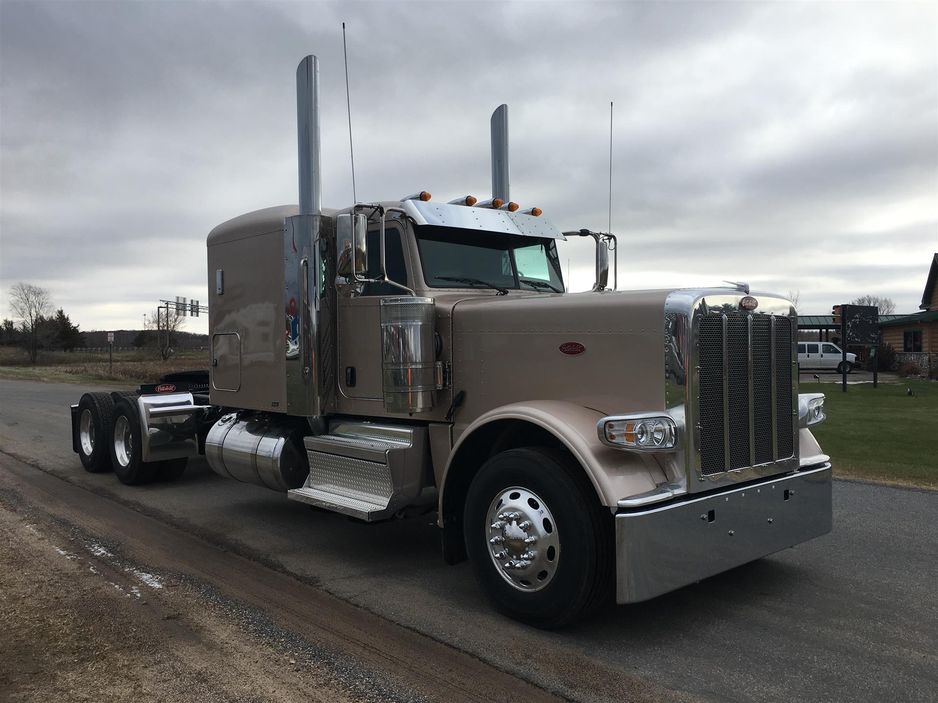 2019 Peterbilt 389