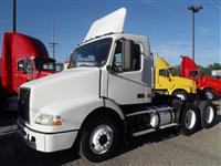 Used 2006 Volvo VNM64T for Sale
