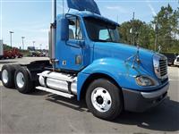 Used 2004 Freightliner Columbia for Sale