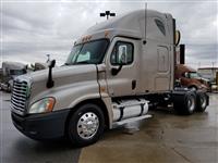 Used 2011 Freightliner Cascadia for Sale