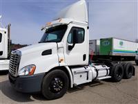 Used 2011 Freightliner Cascadia 113 for Sale
