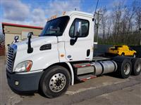 Used 2010 Freightliner Cascadia 113 for Sale