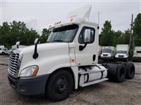 Used 2011 Freightliner Cascadia for Sale