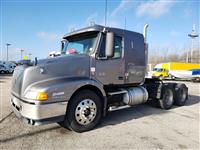 Used 2002 Volvo VNL420 for Sale