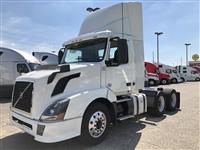2012 Volvo VNL64T
