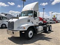 2005 Mack CXN613