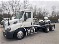 2016 Freightliner Cascadia 113