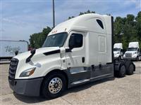 2019 Freightliner Cascadia 126