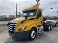 2019 Freightliner Cascadia 126