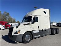 2019 Freightliner Cascadia 126