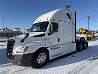 2020 Freightliner Cascadia 126
