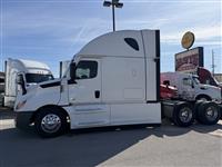 2020 Freightliner Cascadia 126