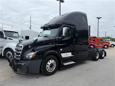2021 Freightliner Cascadia 126