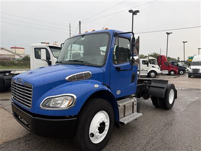 2015 Freightliner M2