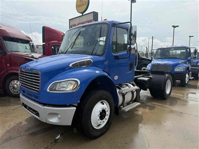 2017 Freightliner M2