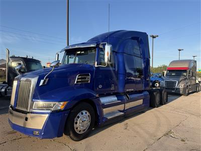 2022 Western Star 5700 XE